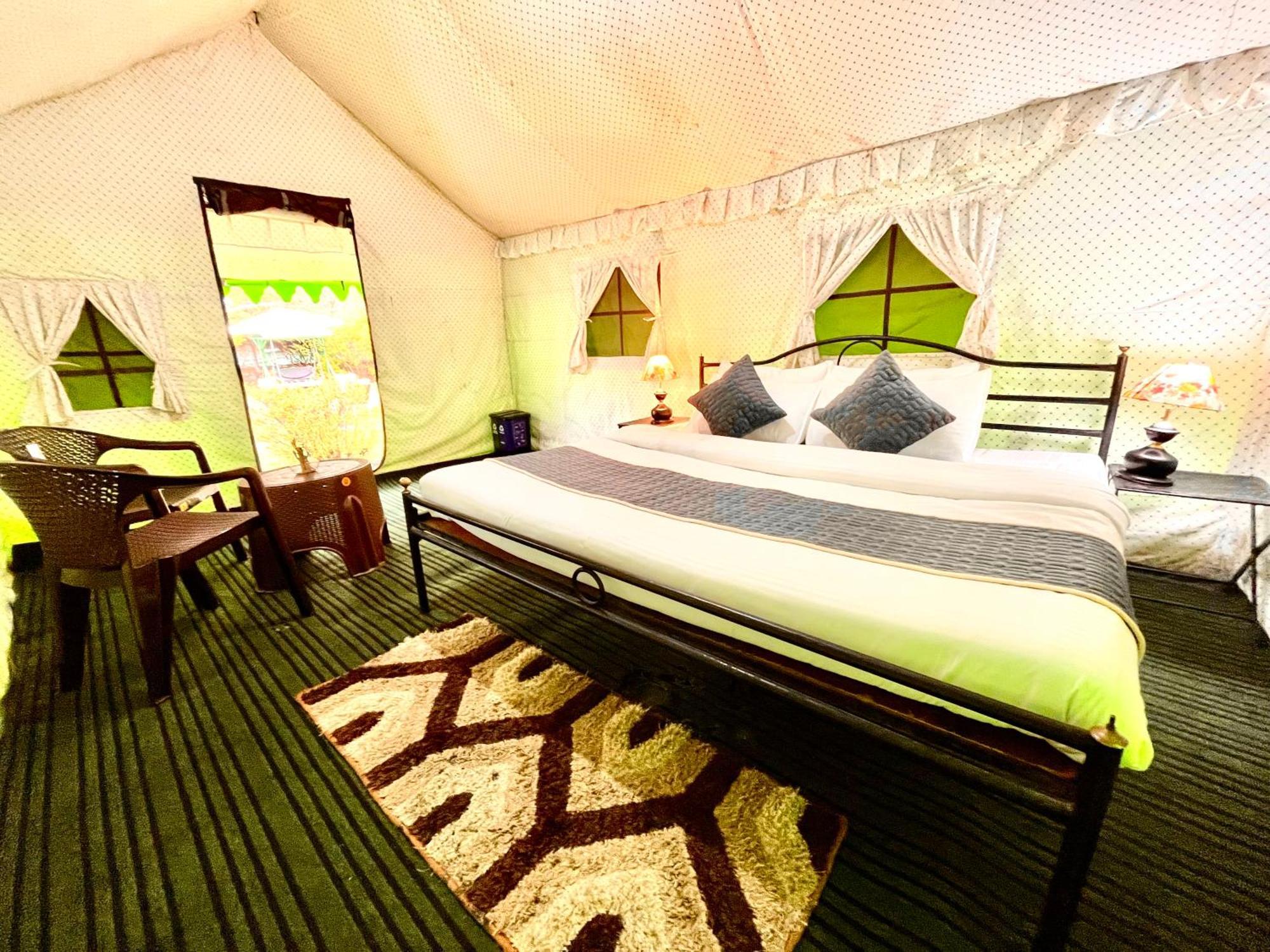 Himalayan Riverside Swiss Cottage Tents, Manali Ngoại thất bức ảnh