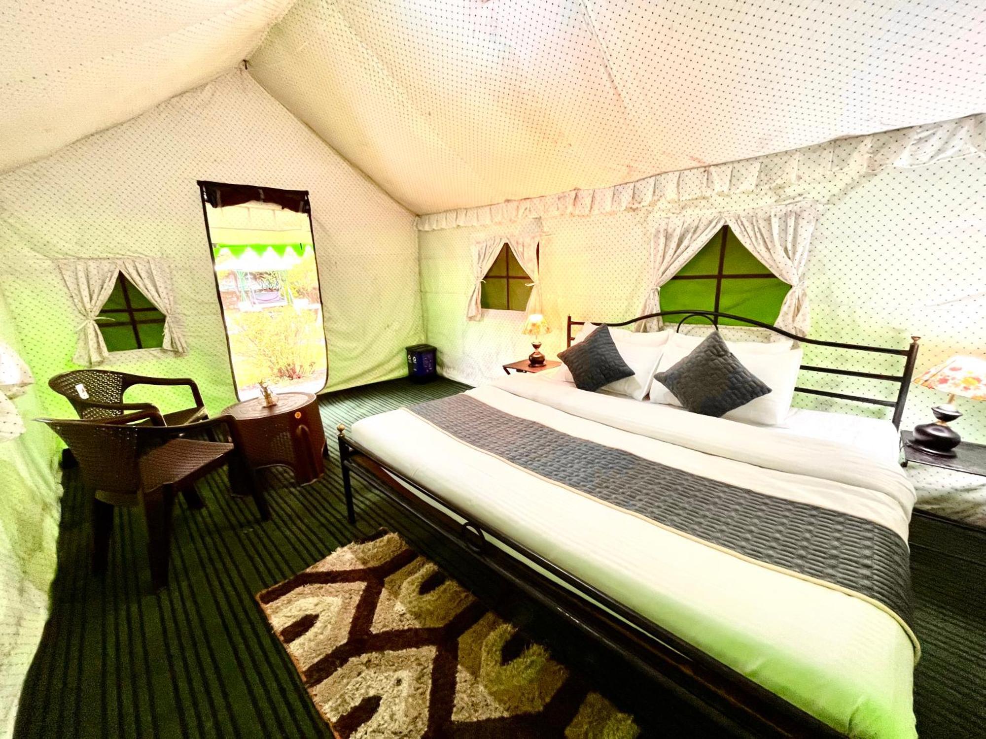 Himalayan Riverside Swiss Cottage Tents, Manali Ngoại thất bức ảnh