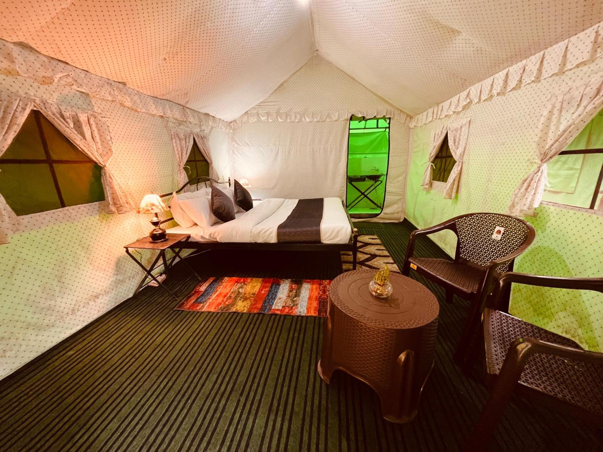 Himalayan Riverside Swiss Cottage Tents, Manali Ngoại thất bức ảnh