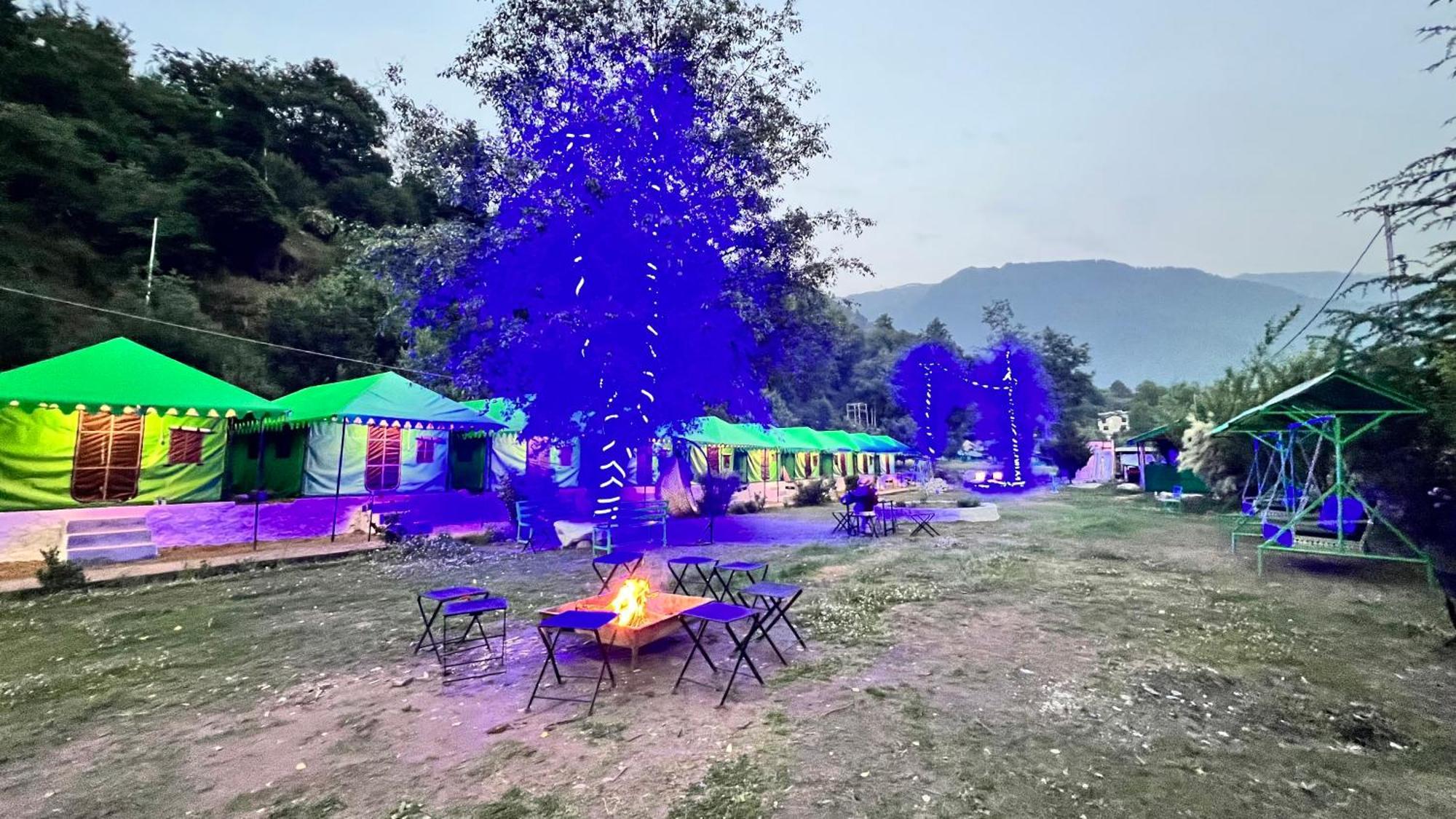 Himalayan Riverside Swiss Cottage Tents, Manali Ngoại thất bức ảnh