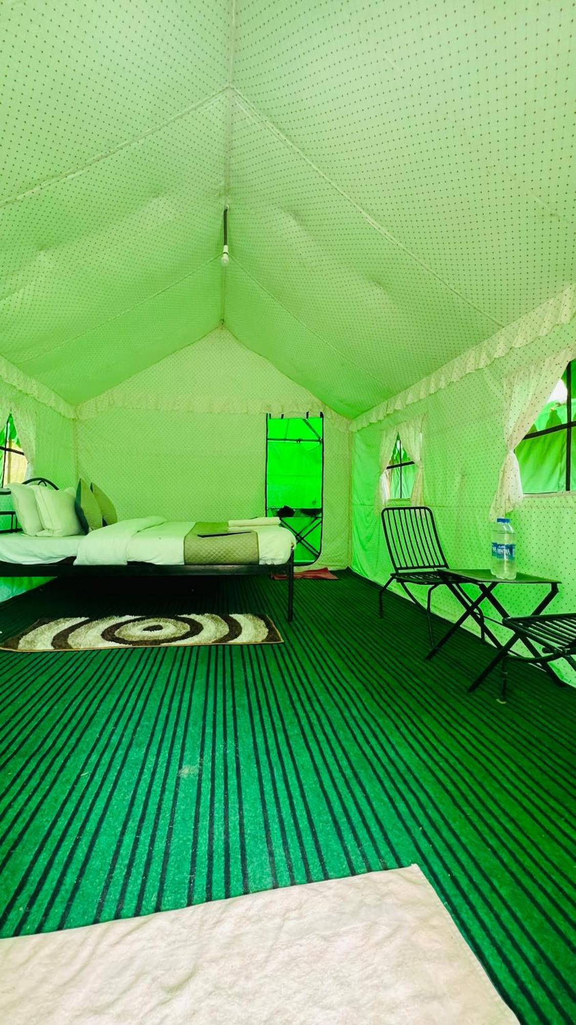 Himalayan Riverside Swiss Cottage Tents, Manali Ngoại thất bức ảnh