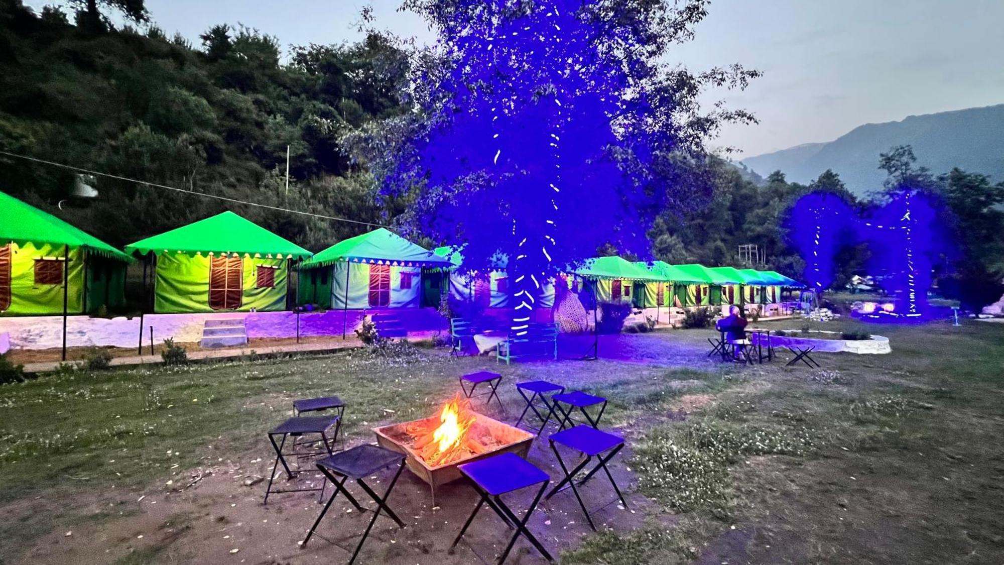 Himalayan Riverside Swiss Cottage Tents, Manali Ngoại thất bức ảnh