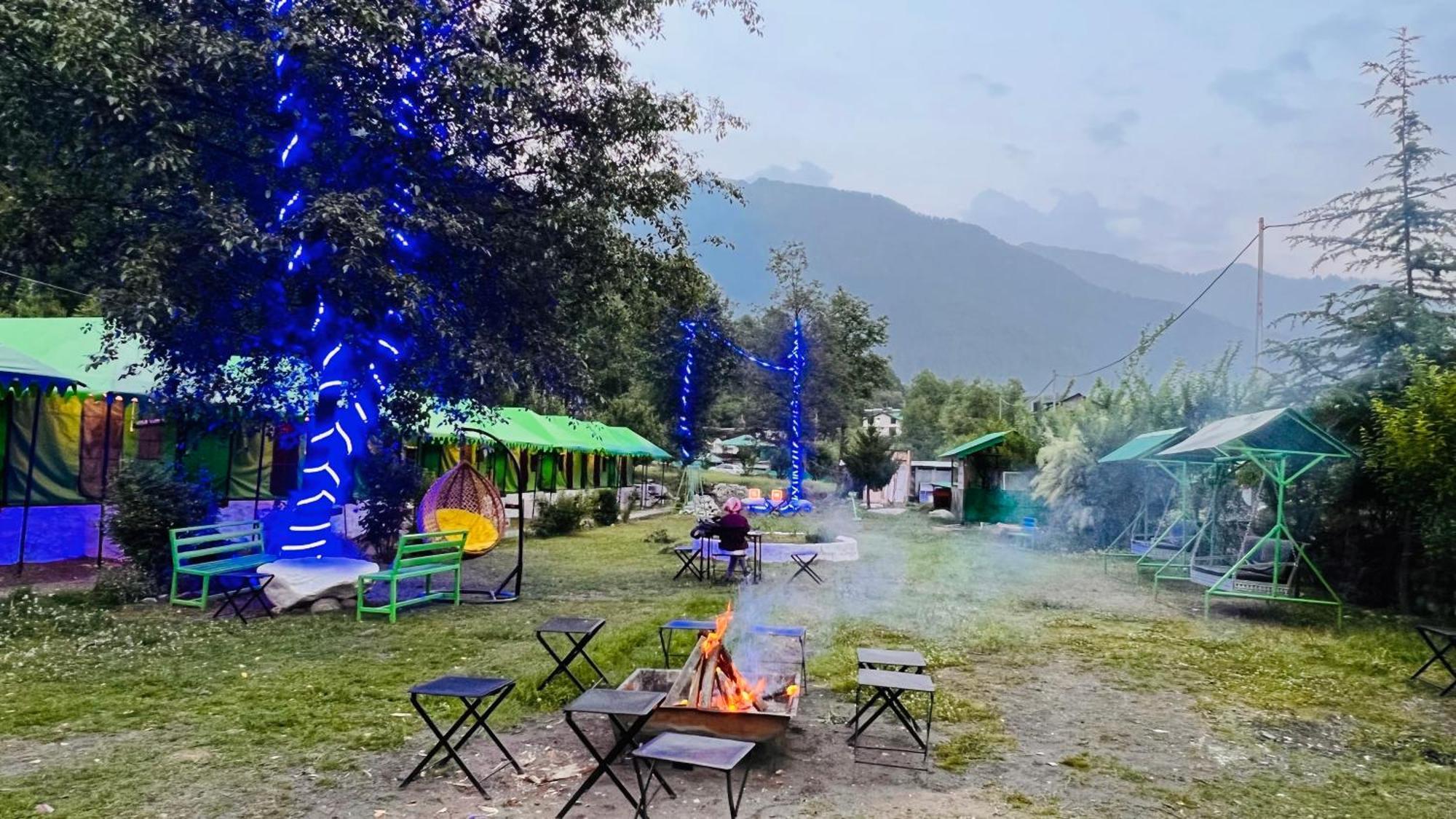 Himalayan Riverside Swiss Cottage Tents, Manali Ngoại thất bức ảnh
